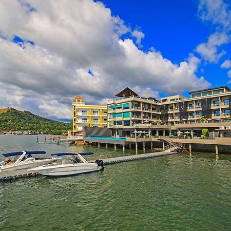 Two Seasons Coron Bayside Hotel Exterior photo