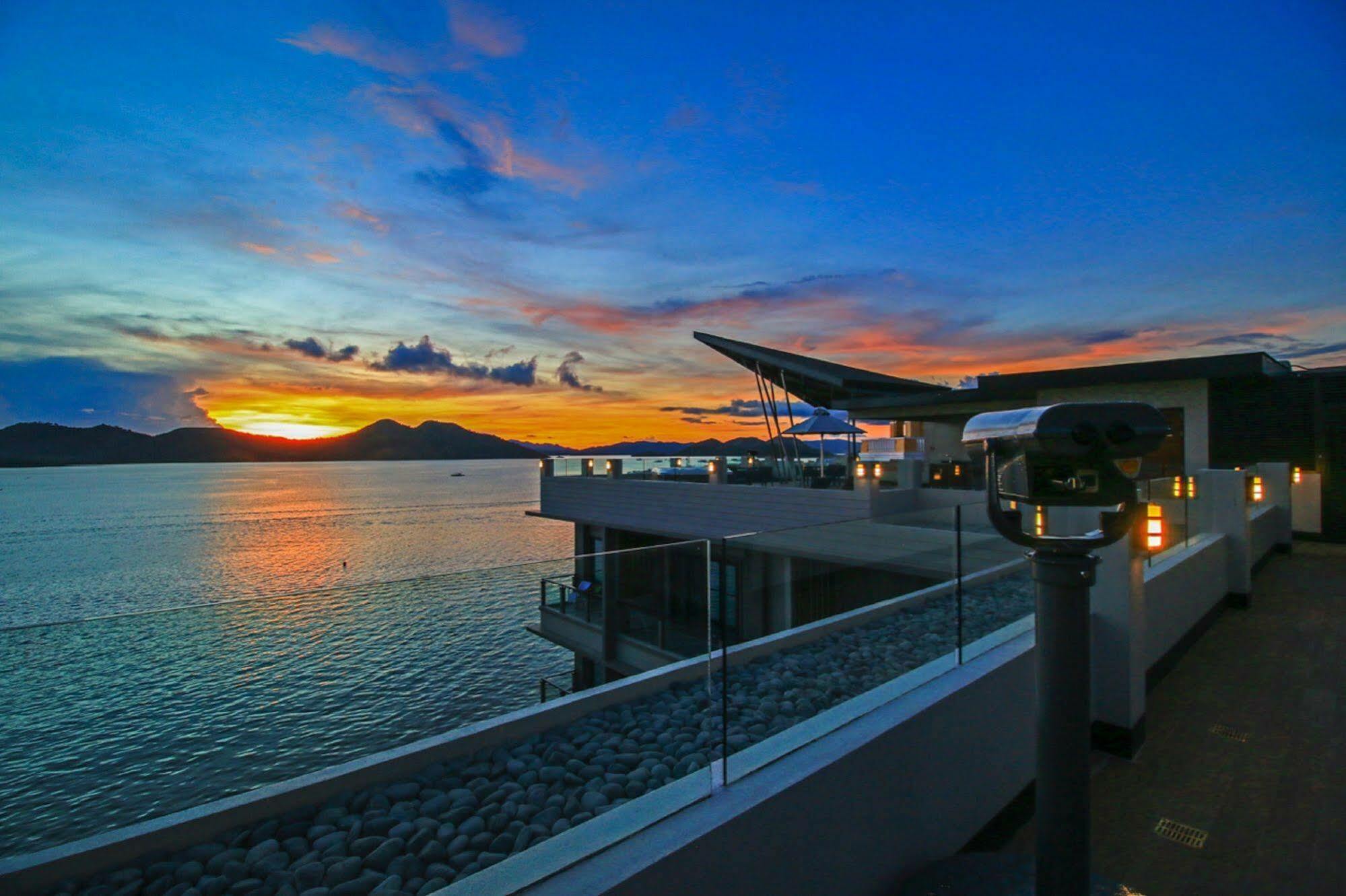 Two Seasons Coron Bayside Hotel Exterior photo